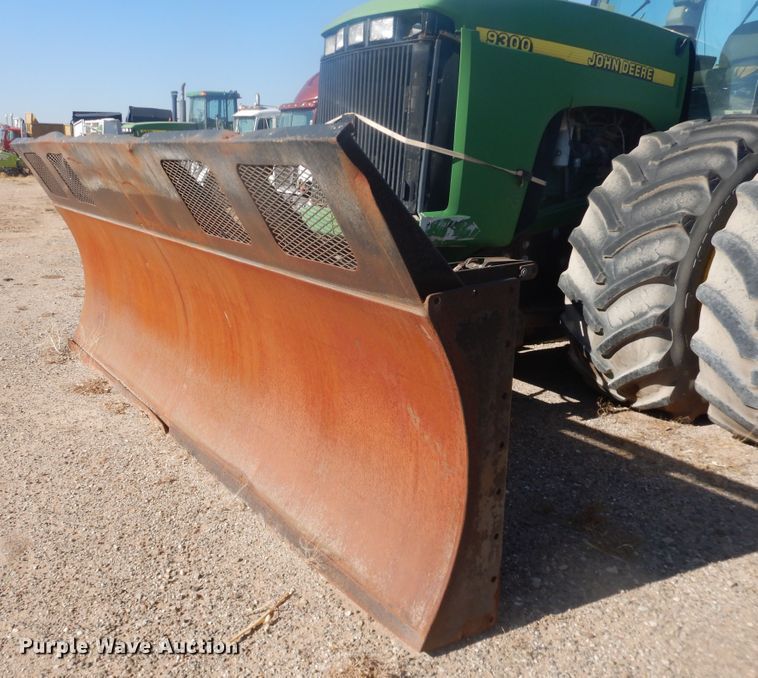 image for item DI3659 1997 John Deere 9300  4WD tractor