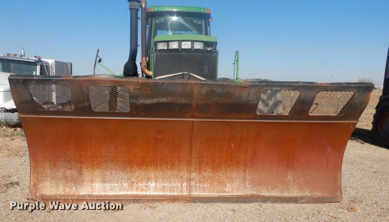 image for item DI3659 1997 John Deere 9300  4WD tractor