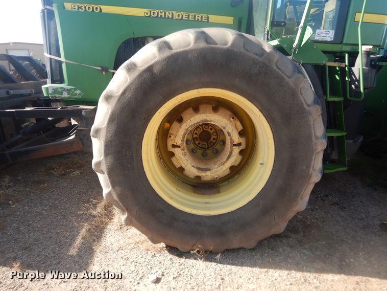 image for item DI3659 1997 John Deere 9300  4WD tractor