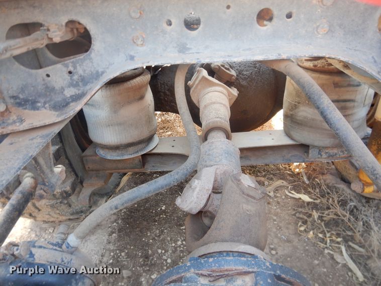 image for item DI3661 1997 International 9400  semi truck