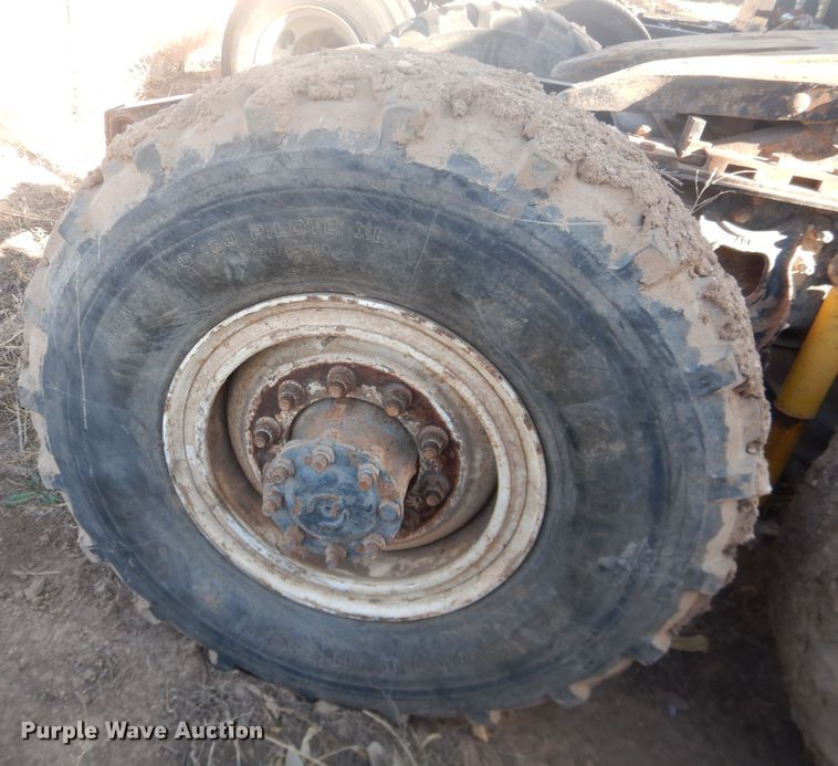 image for item DI3661 1997 International 9400  semi truck