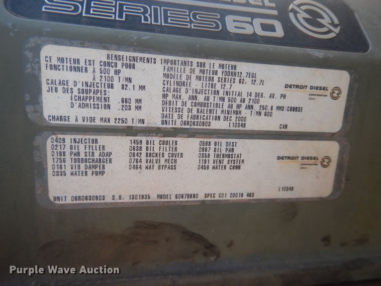 image for item DI3662 1999 International 9400  semi truck