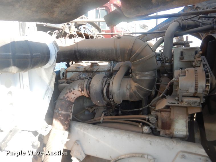 image for item DI3663 1982 Peterbilt 359  semi truck