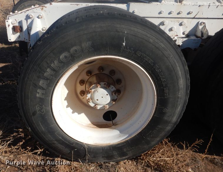 image for item DI3663 1982 Peterbilt 359  semi truck