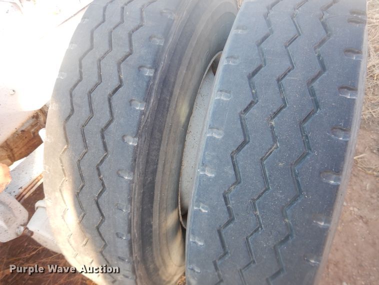 image for item DI3663 1982 Peterbilt 359  semi truck