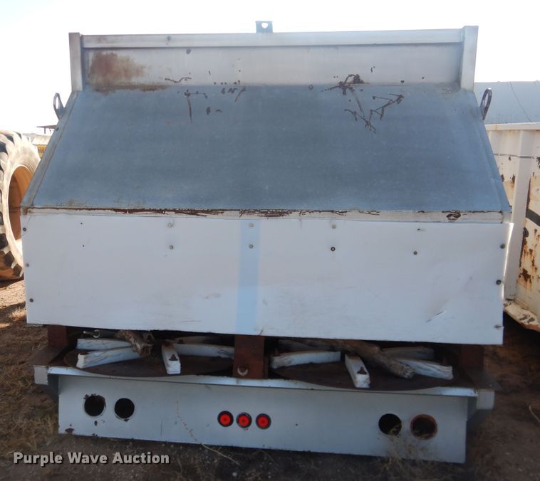 image for item DI3664 Shop built manure spreader bed