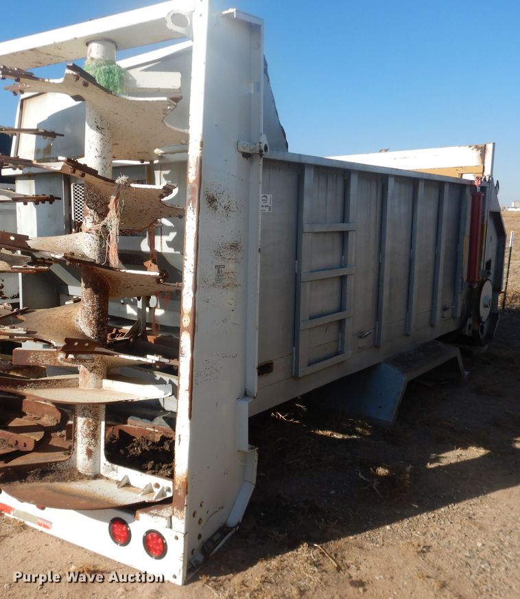 image for item DI3664 Shop built manure spreader bed