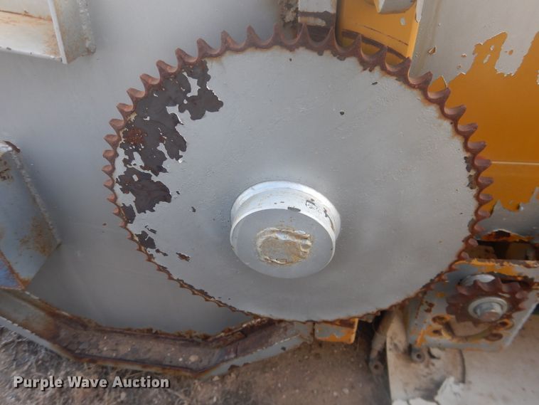 image for item DI3664 Shop built manure spreader bed