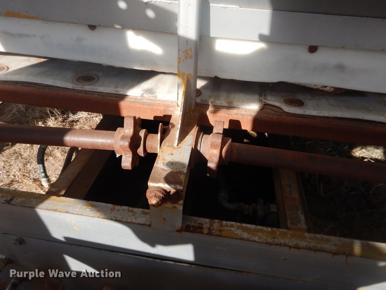 image for item DI3664 Shop built manure spreader bed