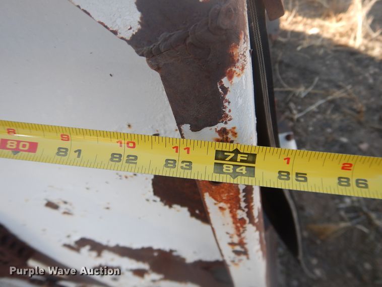 image for item DI3665 Artex CB2004  manure spreader bed