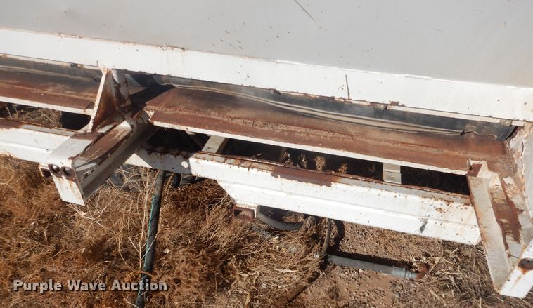 image for item DI3665 Artex CB2004  manure spreader bed