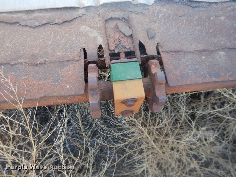 image for item DI3666 Artex CB2004  manure spreader bed