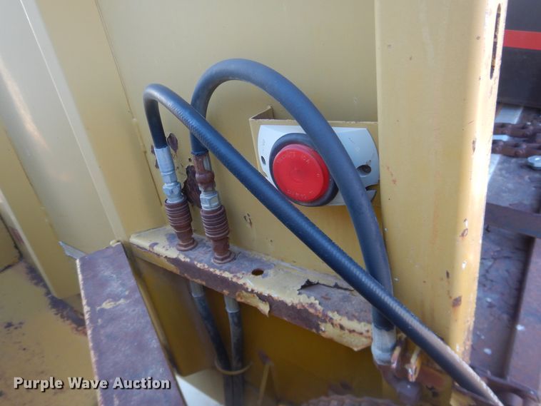 image for item DI3667 Artex CB1804  manure spreader bed