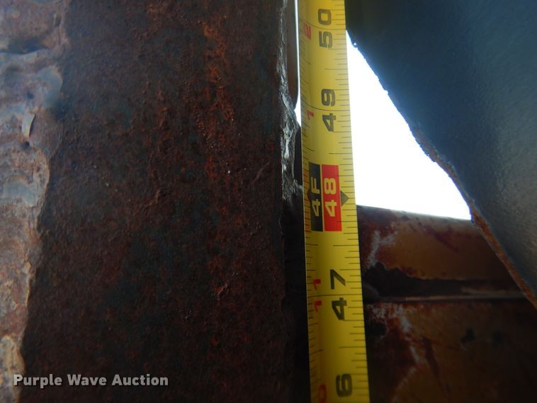 image for item DI3667 Artex CB1804  manure spreader bed