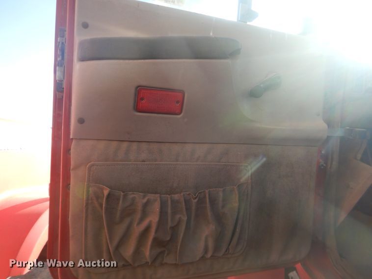 image for item DI3668 2002 Mack CH613  manure spreader truck