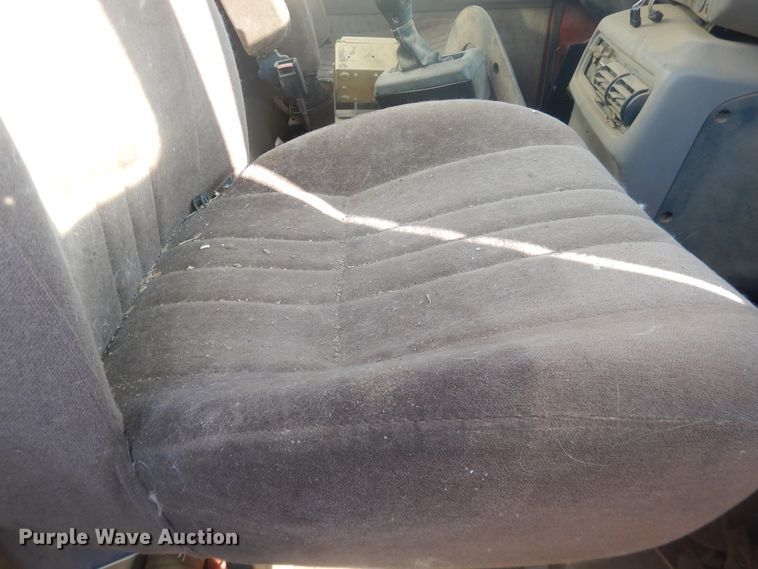 image for item DI3668 2002 Mack CH613  manure spreader truck