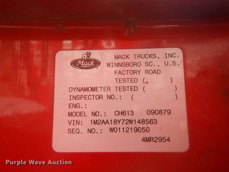 image for item DI3668 2002 Mack CH613  manure spreader truck