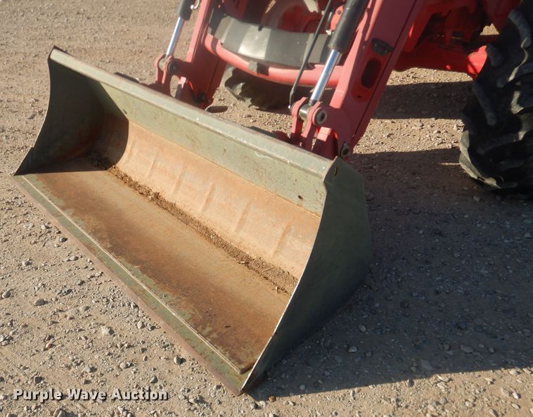 image for item DI3670 2004 McCormick CX105  MFWD tractor