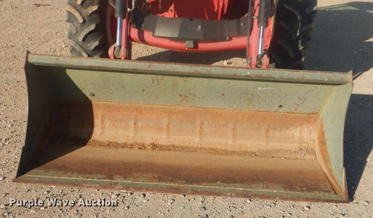 image for item DI3670 2004 McCormick CX105  MFWD tractor