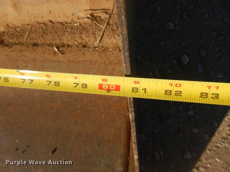 image for item DI3670 2004 McCormick CX105  MFWD tractor