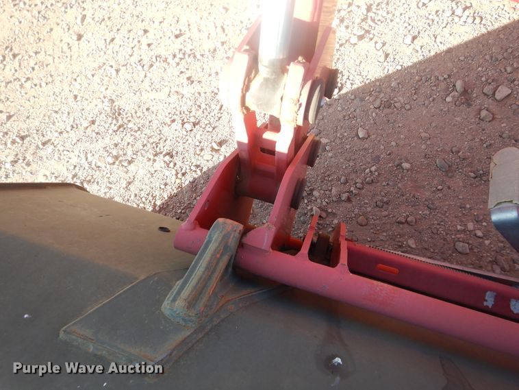 image for item DI3670 2004 McCormick CX105  MFWD tractor