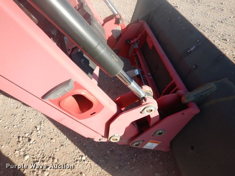 image for item DI3670 2004 McCormick CX105  MFWD tractor