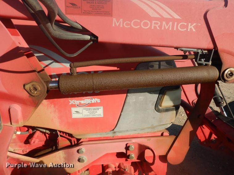 image for item DI3670 2004 McCormick CX105  MFWD tractor