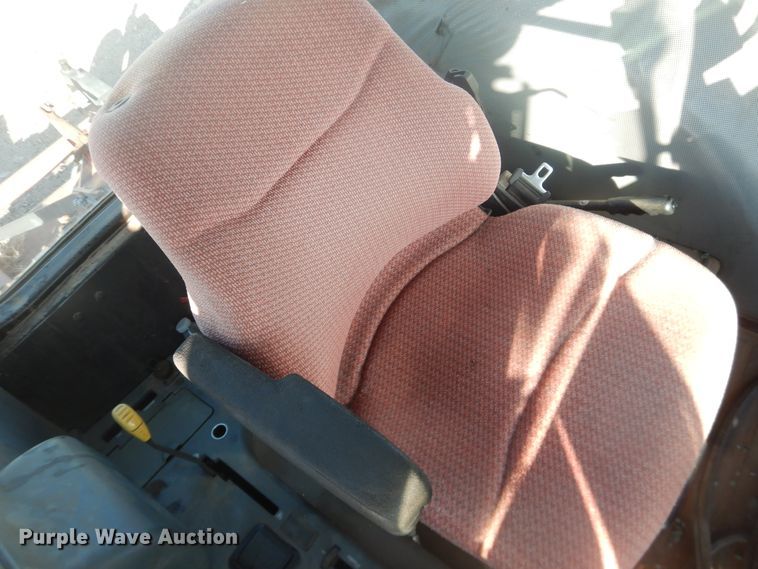 image for item DI3670 2004 McCormick CX105  MFWD tractor