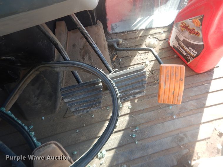 image for item DI3670 2004 McCormick CX105  MFWD tractor