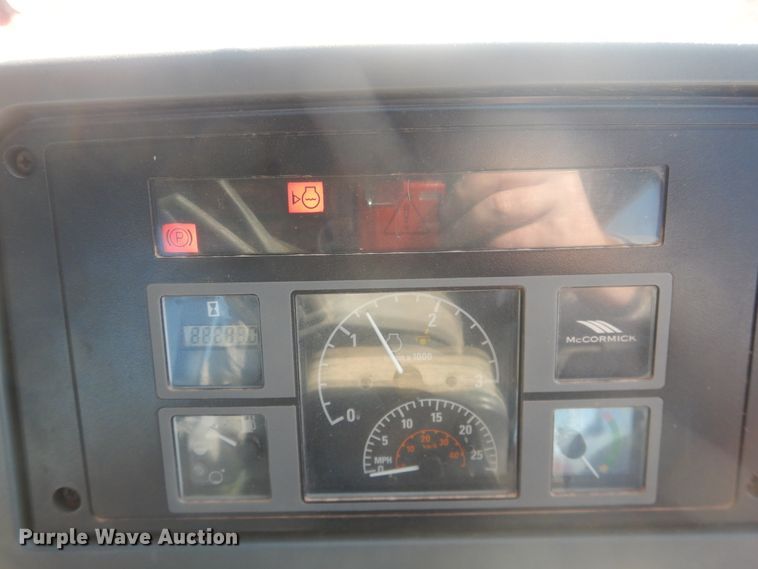 image for item DI3670 2004 McCormick CX105  MFWD tractor