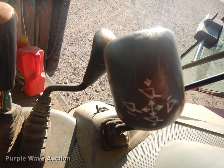 image for item DI3670 2004 McCormick CX105  MFWD tractor