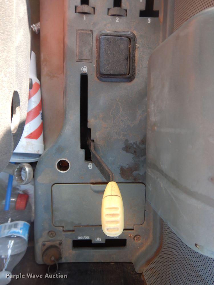 image for item DI3670 2004 McCormick CX105  MFWD tractor