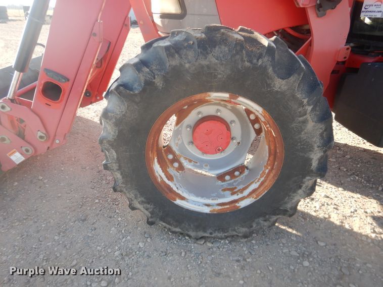 image for item DI3670 2004 McCormick CX105  MFWD tractor