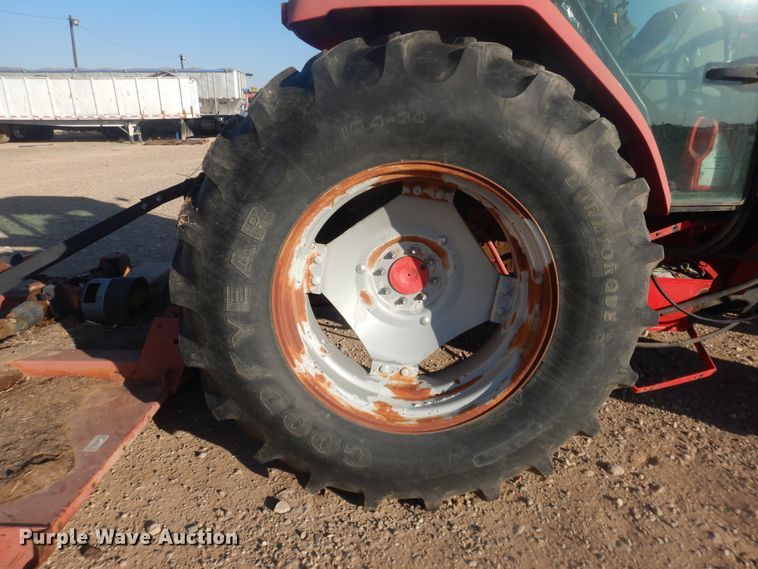 image for item DI3670 2004 McCormick CX105  MFWD tractor