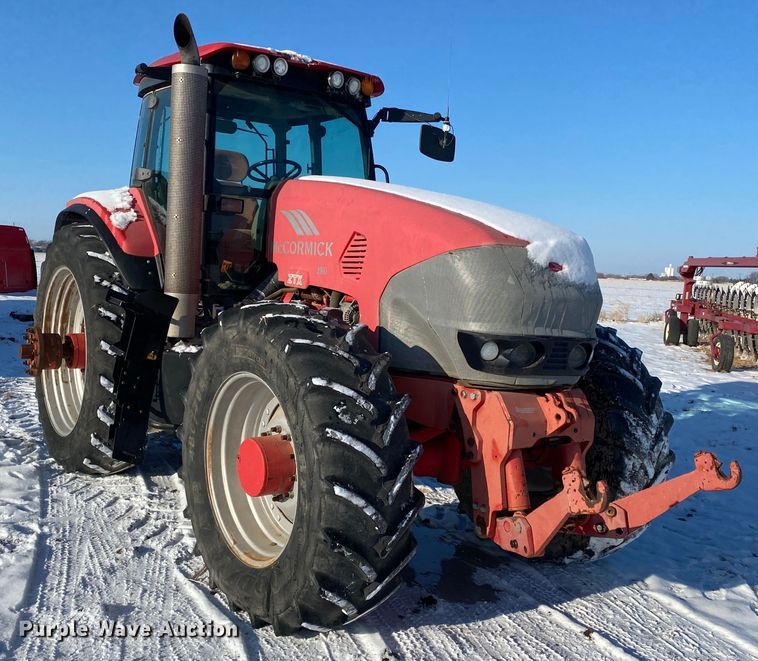 image for item DI3671 2004 McCormick ZTX280  MFWD tractor