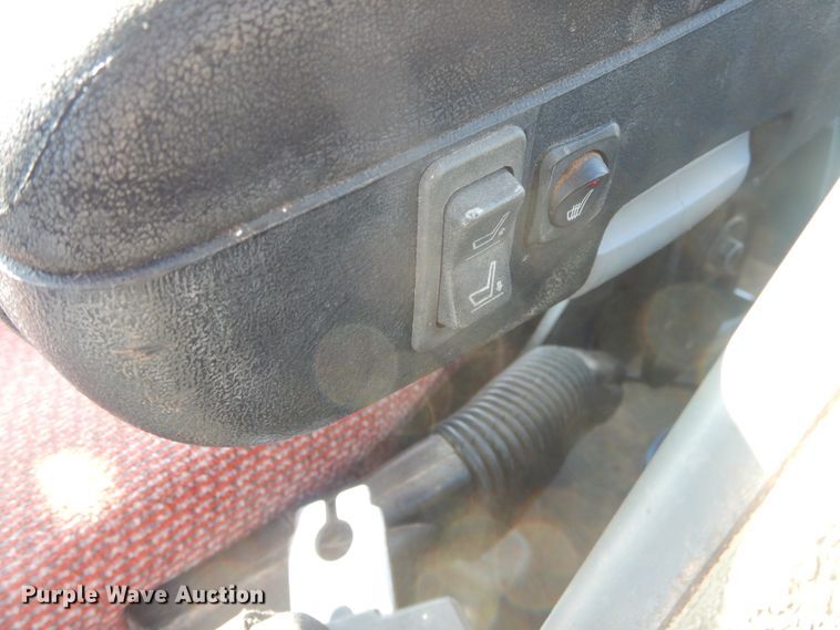 image for item DI3671 2004 McCormick ZTX280  MFWD tractor