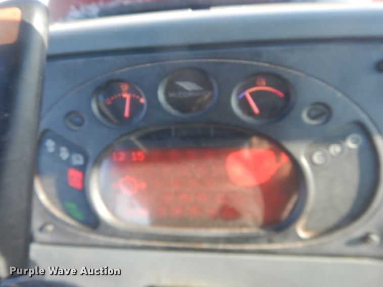 image for item DI3671 2004 McCormick ZTX280  MFWD tractor