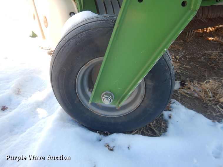 image for item DI3673 2013 Krone Easy Flow 380 pickup head