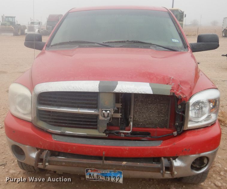 image for item DI3675 2007 Dodge Ram 1500  Mega Cab flatbed pickup truck