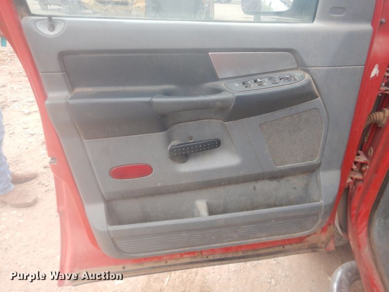 image for item DI3675 2007 Dodge Ram 1500  Mega Cab flatbed pickup truck