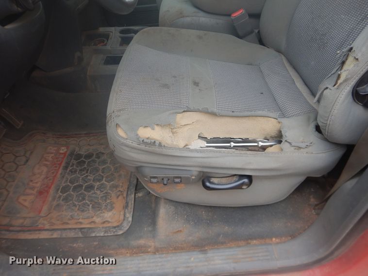 image for item DI3675 2007 Dodge Ram 1500  Mega Cab flatbed pickup truck