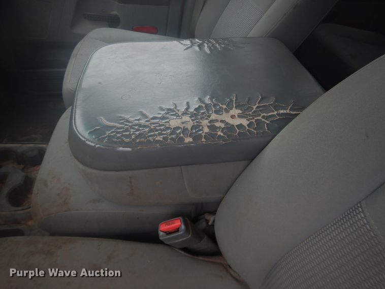 image for item DI3675 2007 Dodge Ram 1500  Mega Cab flatbed pickup truck