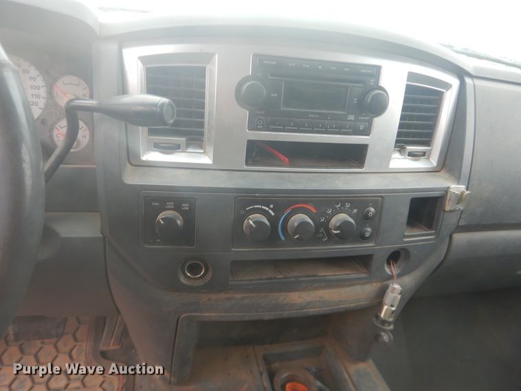 image for item DI3675 2007 Dodge Ram 1500  Mega Cab flatbed pickup truck