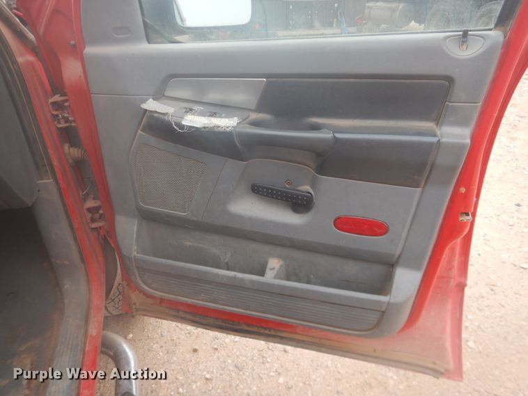 image for item DI3675 2007 Dodge Ram 1500  Mega Cab flatbed pickup truck