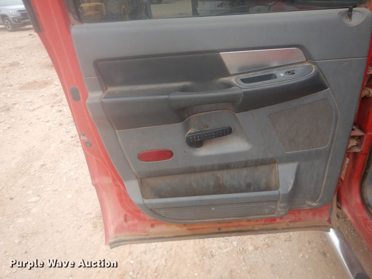 image for item DI3675 2007 Dodge Ram 1500  Mega Cab flatbed pickup truck