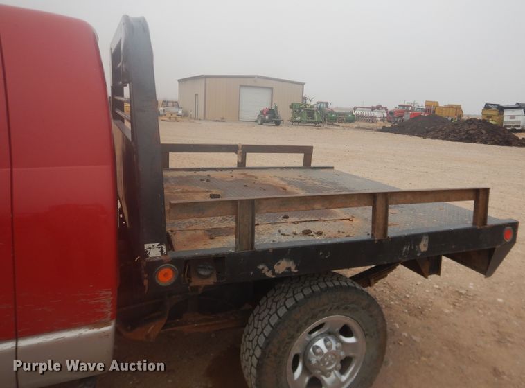 image for item DI3675 2007 Dodge Ram 1500  Mega Cab flatbed pickup truck