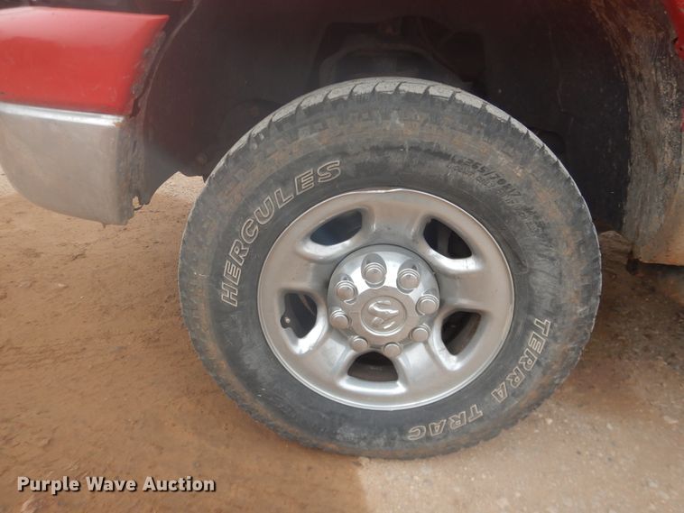 image for item DI3675 2007 Dodge Ram 1500  Mega Cab flatbed pickup truck