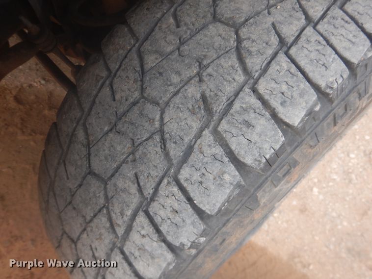 image for item DI3675 2007 Dodge Ram 1500  Mega Cab flatbed pickup truck