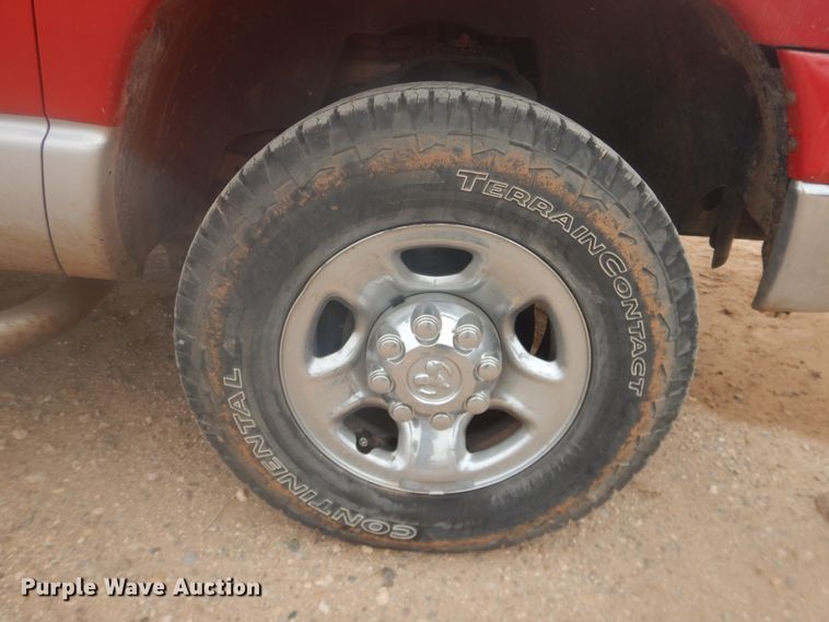 image for item DI3675 2007 Dodge Ram 1500  Mega Cab flatbed pickup truck