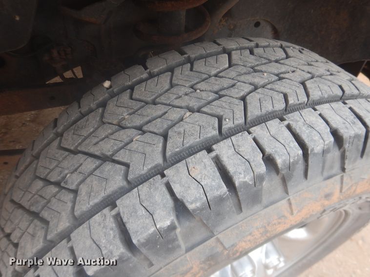 image for item DI3675 2007 Dodge Ram 1500  Mega Cab flatbed pickup truck